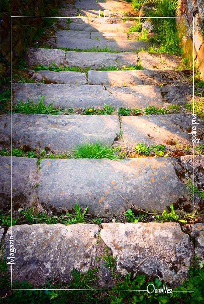 Fotografija 4. poglavlja, kamene stepenice