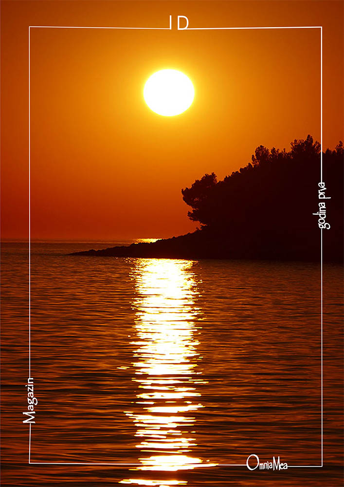 Fotografija 2. poglavlja, zalazak sunca, more i dio otoka, narančasti, žuti i crveni tonovi