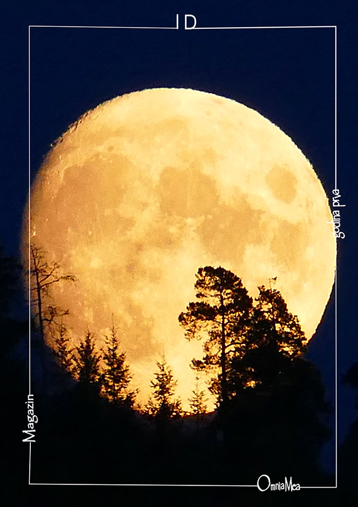 Fotografija 7. poglavlja, Mjesec, 18.09.2021. u 19:45:52, tri dana do punog Mjeseca. Waxing Gibbous Moon in Aquarius - Rastući izbočeni Mjesec u Vodenjaku